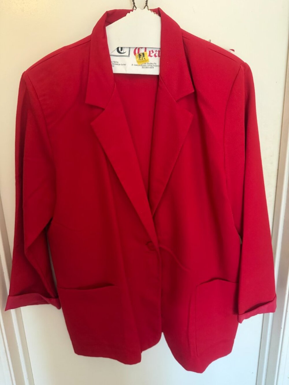 Bentley Bright Red Single Breasted Suit with Skirt W 2X - Picture 10 of 10